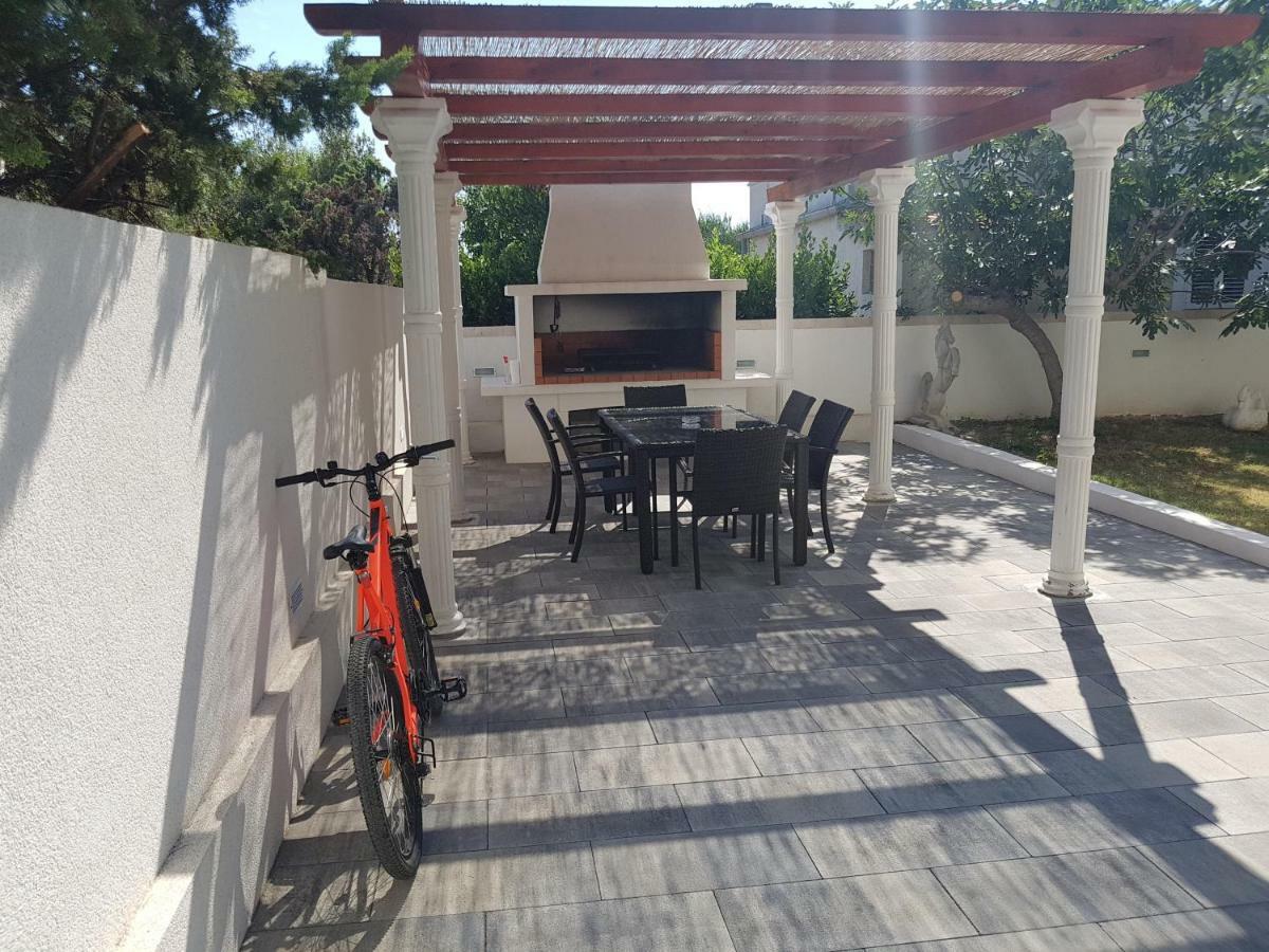 Elizabeta Apartments Nin Zewnętrze zdjęcie